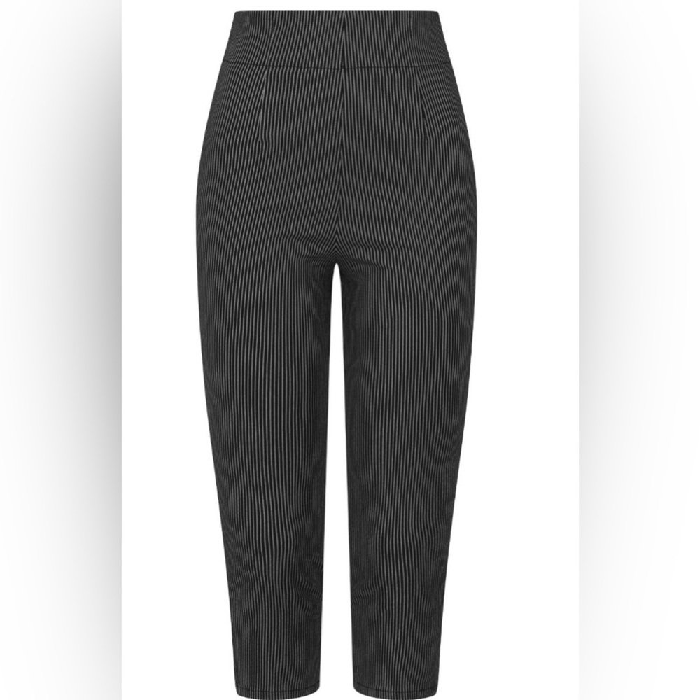 NWOT - Hell Bunny High Waist Jack Capris